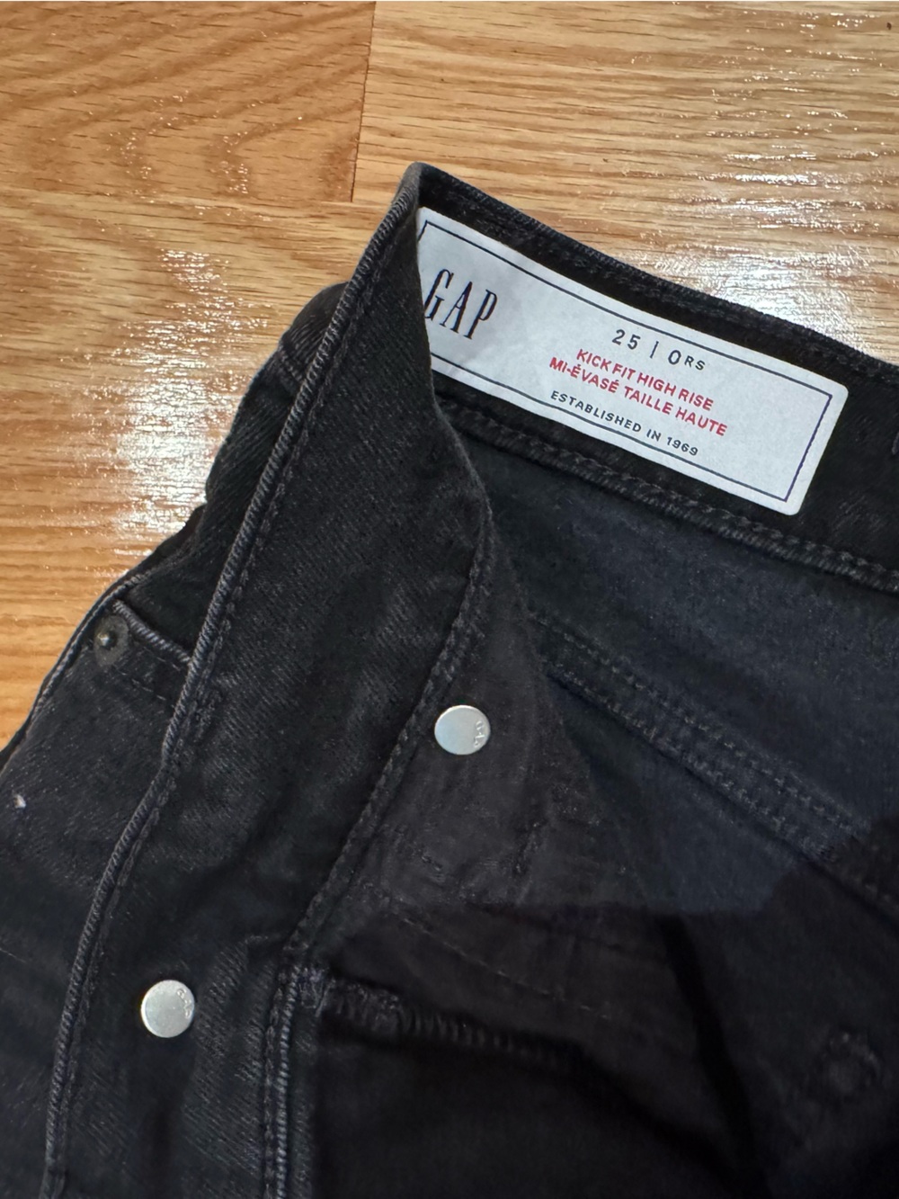 GAP Kick Fit High Rise Jean - Picture 2 of 2